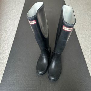 Hunter Women’s Original Black Matte Tall Boots Size 8